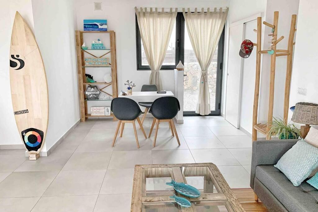 Agua Guesthouse Lajares Villa Con Jacuzzi מראה חיצוני תמונה